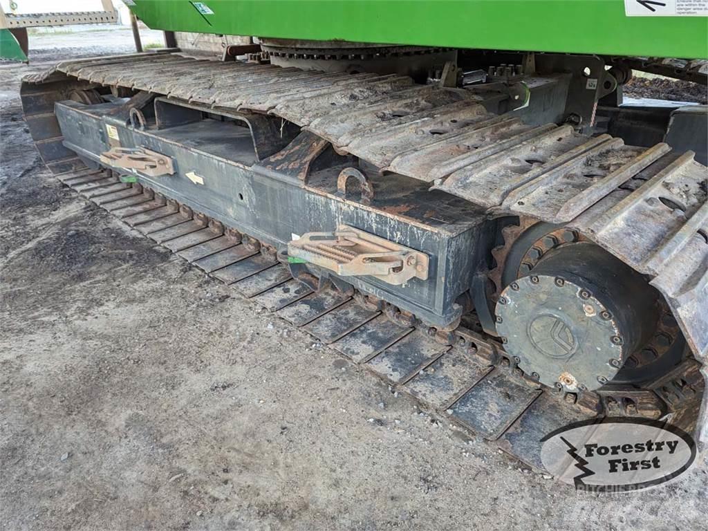 Sennebogen 830E Boomstamladers