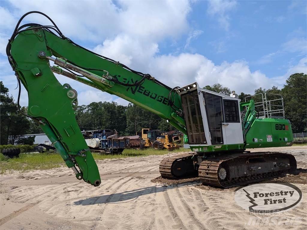 Sennebogen 830E Boomstamladers