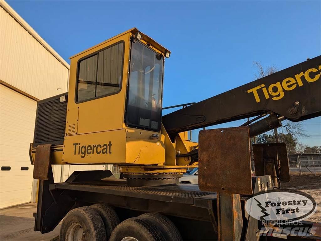 Tigercat 234 Boomstamladers