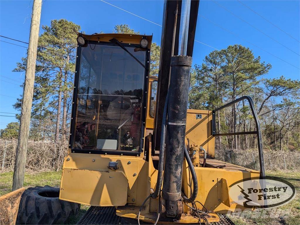 Tigercat 234 Boomstamladers