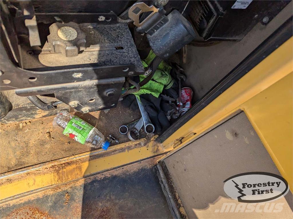 Tigercat 234 Boomstamladers