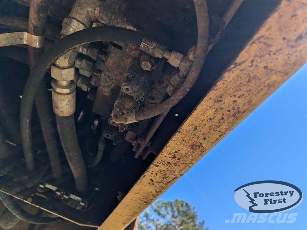 Tigercat 234 Boomstamladers