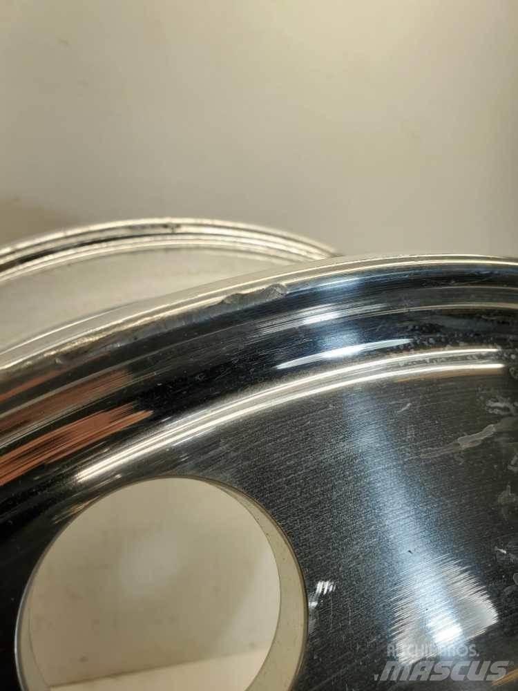  Accuride Banden, wielen en velgen