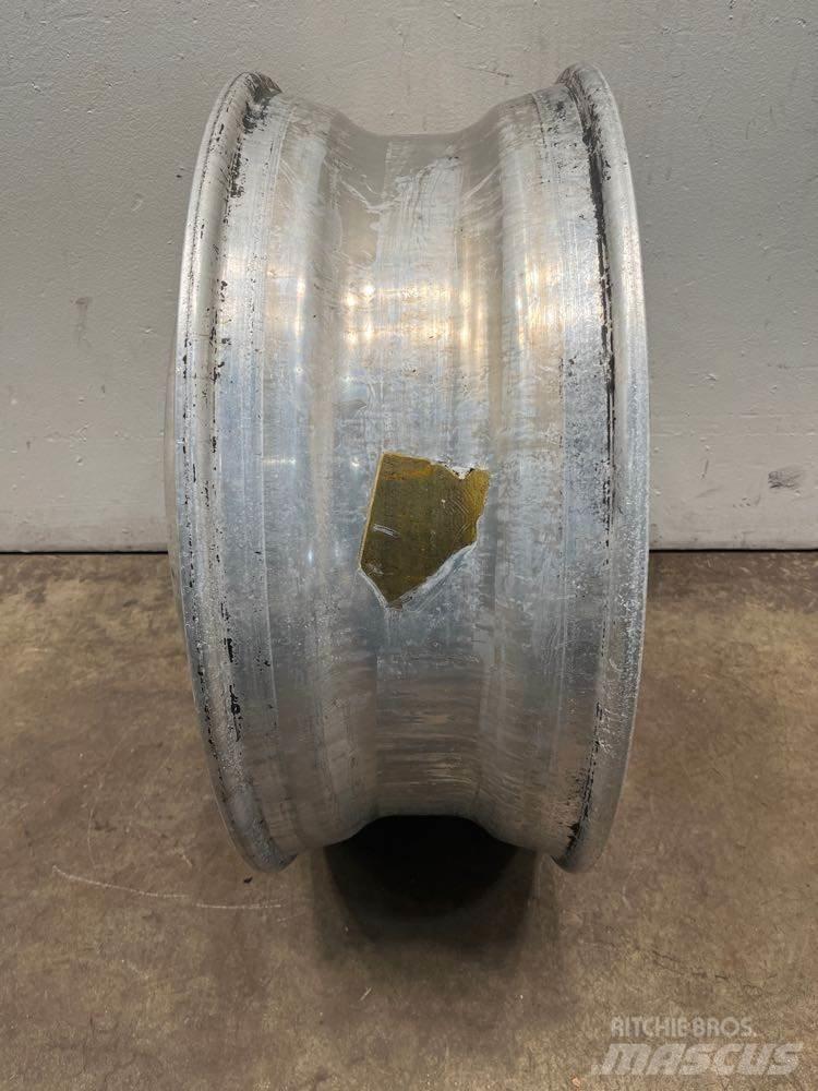 Alcoa  Banden, wielen en velgen