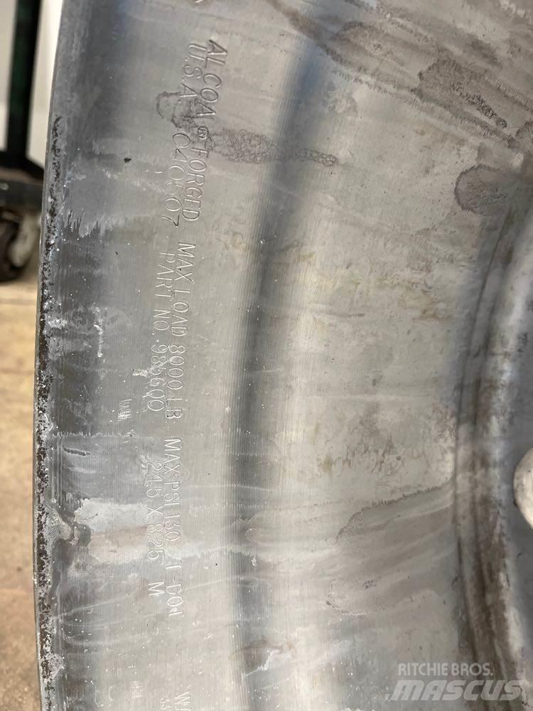 Alcoa  Banden, wielen en velgen