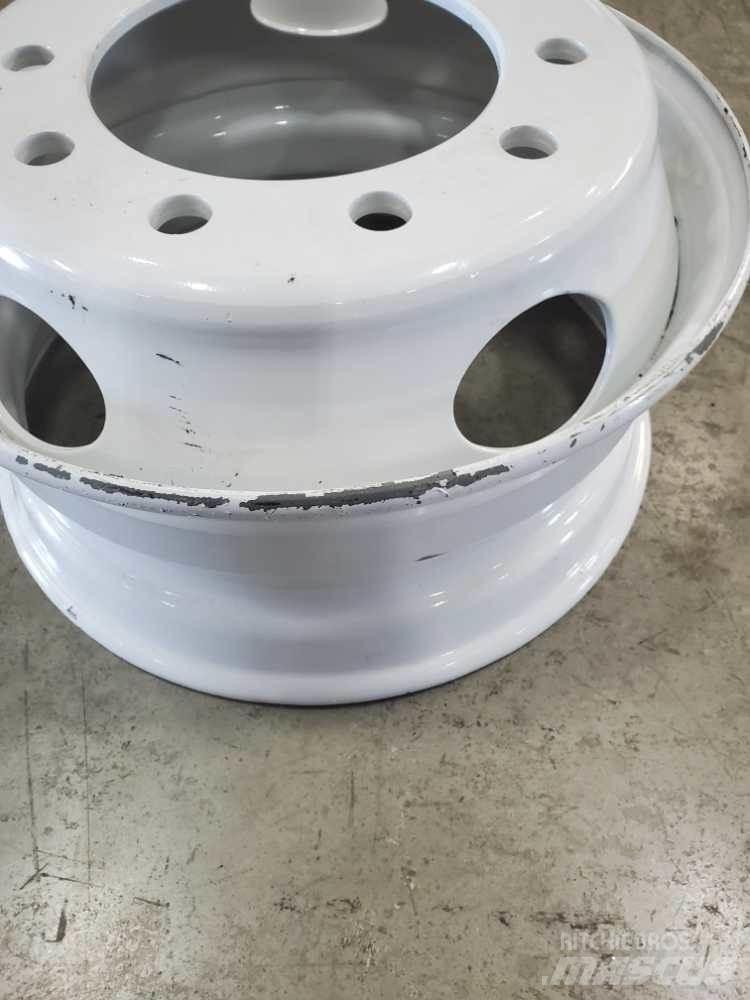 Ford F750 Banden, wielen en velgen