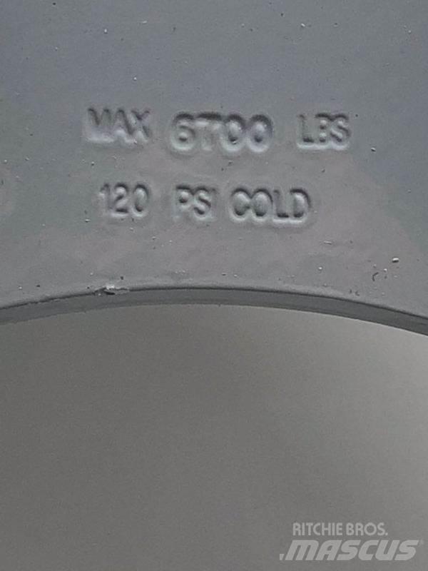 Ford F750 Banden, wielen en velgen