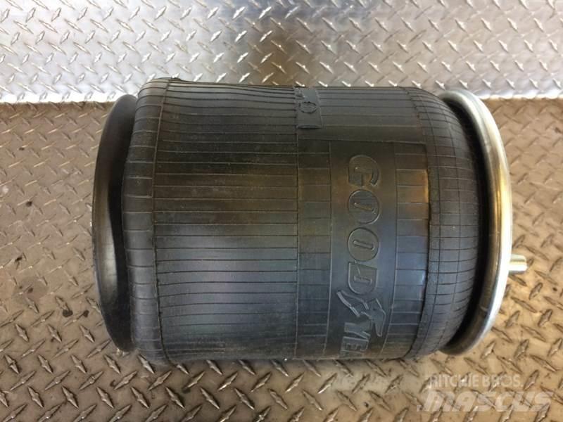 Goodyear  Chassis en ophanging
