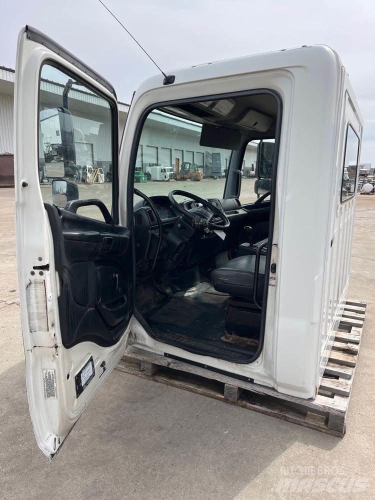 Hino 268 Cabine en interieur