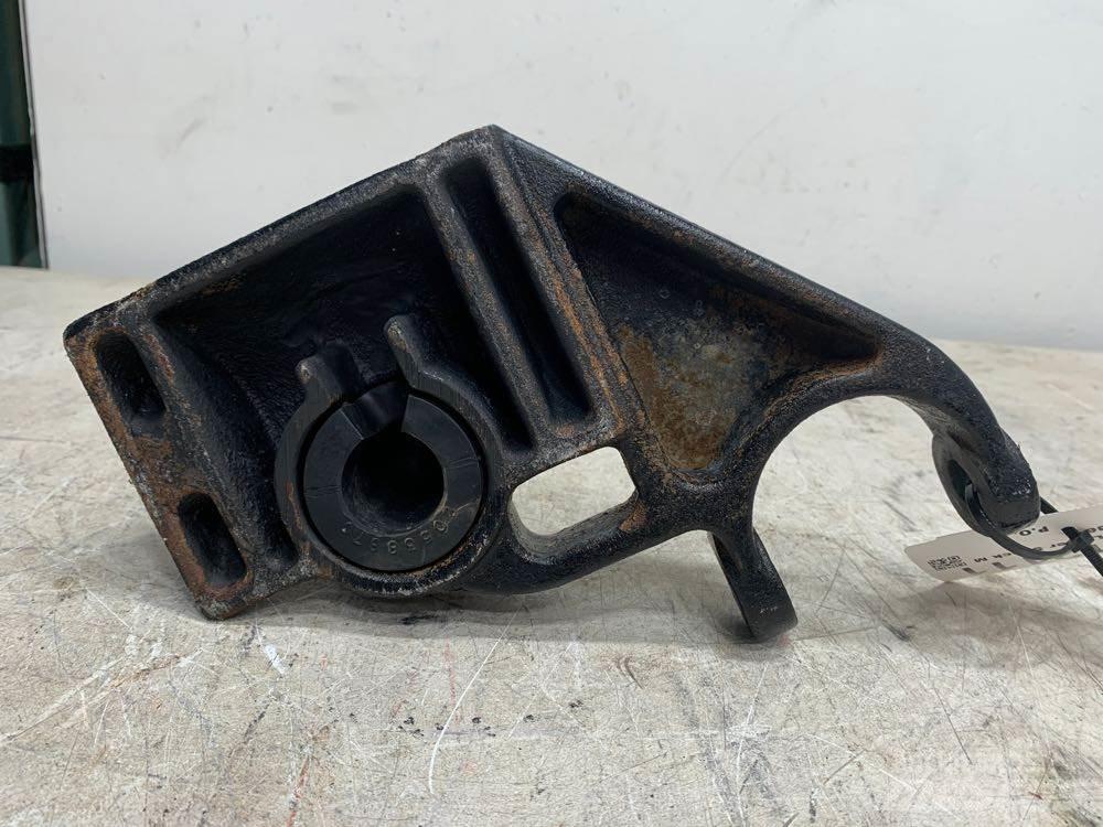 Mack CXU Chassis en ophanging