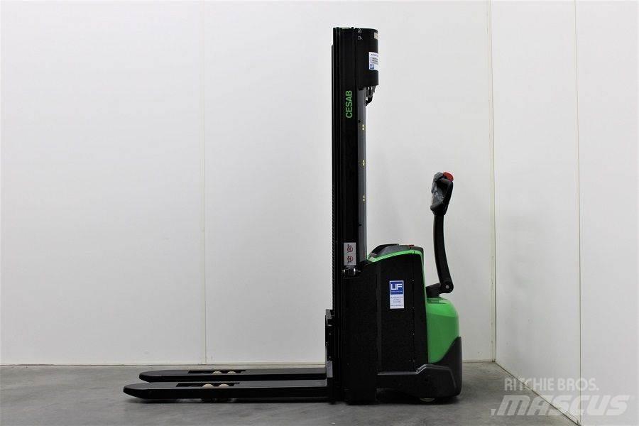 Cesab S 212 / 450 Stapelaar meeloop