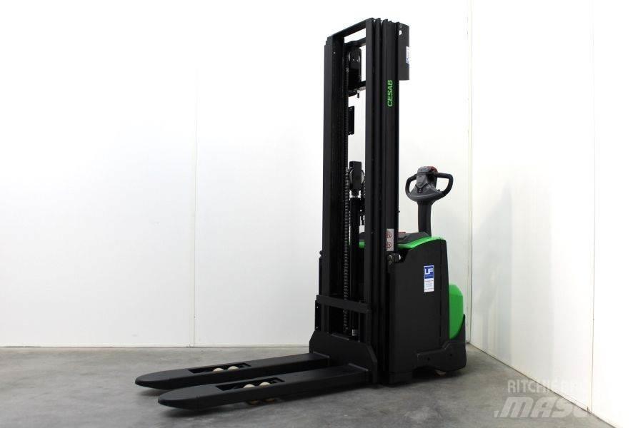 Cesab S 212 / 450 Stapelaar meeloop