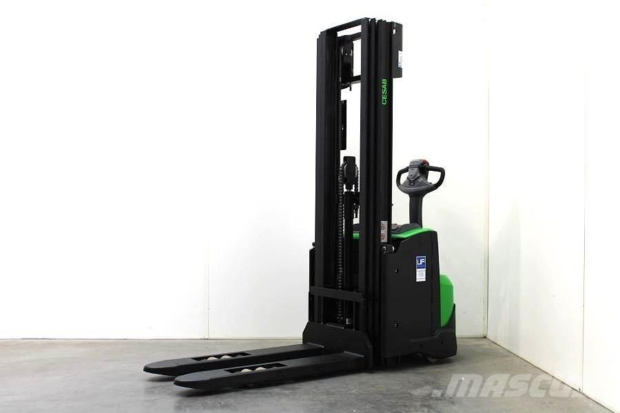 Cesab S 212 L / 450 Stapelaar meeloop