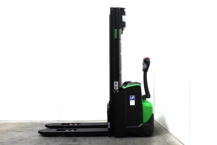 Cesab S 214 / 445 Stapelaar meeloop