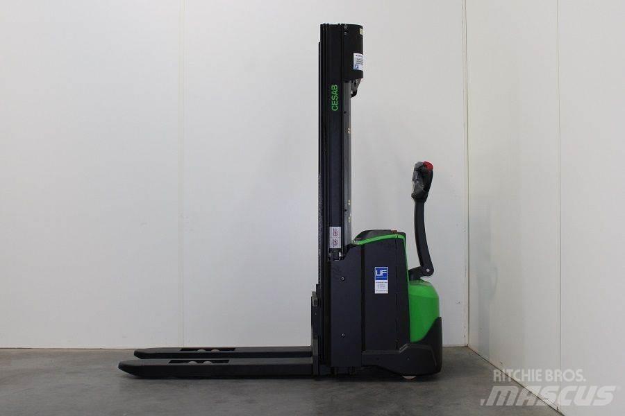 Cesab S 214 L / 445 Stapelaar meeloop