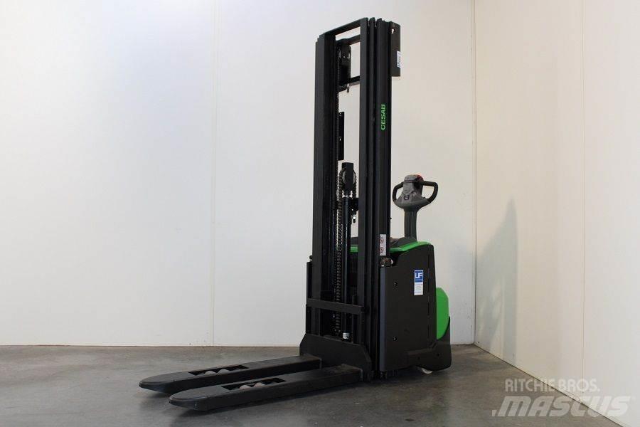 Cesab S 214 L / 475 Stapelaar meeloop