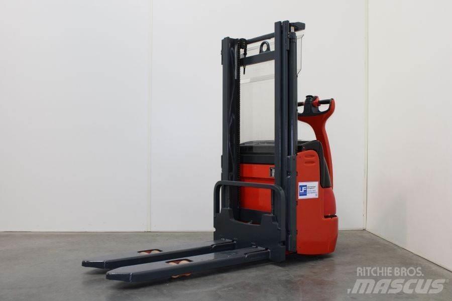 Linde L12 Stapelaar meeloop