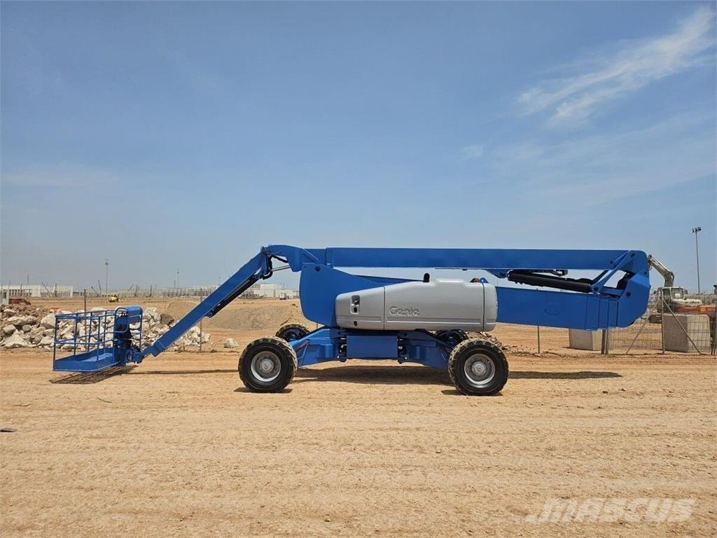 Genie Z-135 Knikarmhoogwerkers