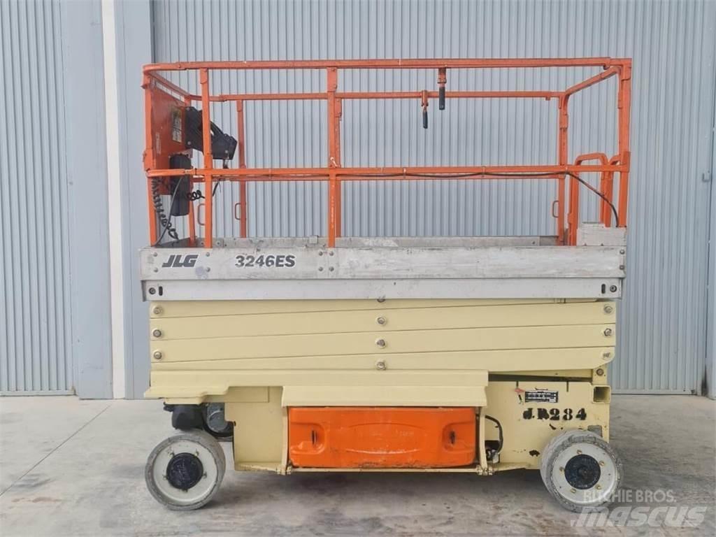 JLG 3246ES Schaarhoogwerkers