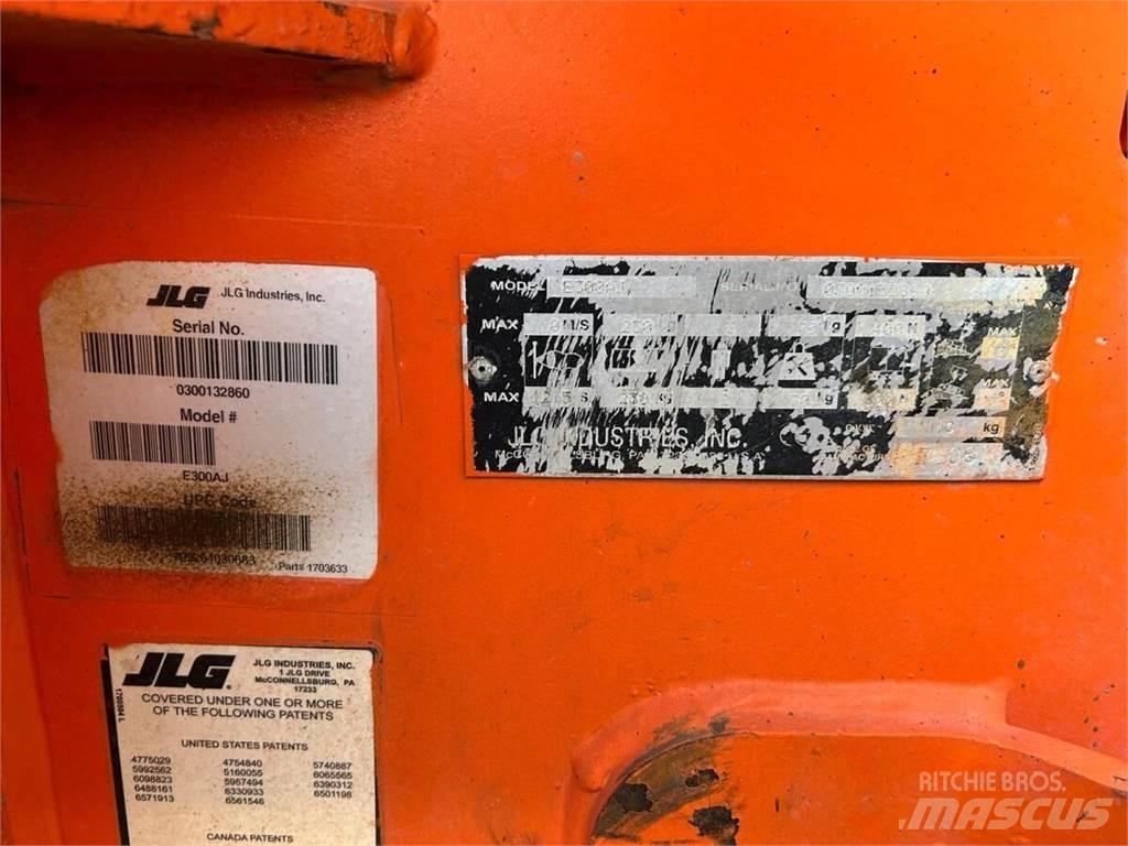 JLG E300AJ Knikarmhoogwerkers