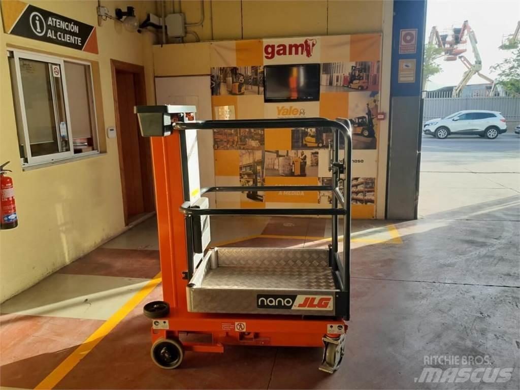 JLG NANO Personenliften en invalideliften