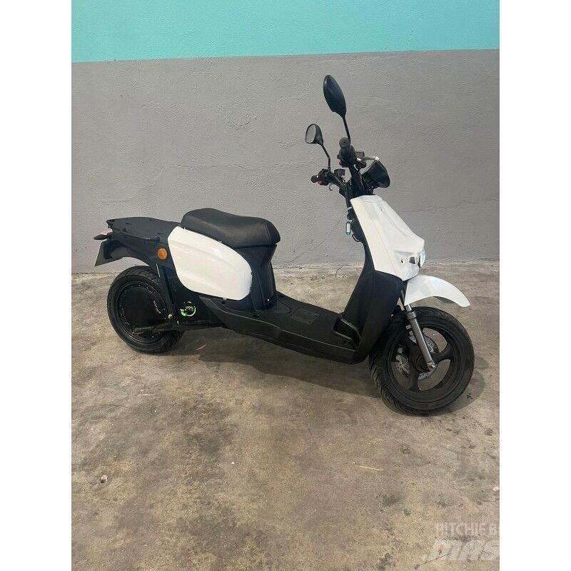  Silence S02 ATV's
