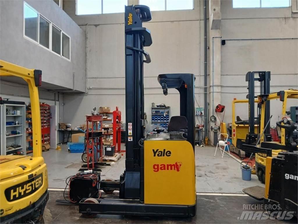 Yale MR14H Reachtruck voor hoog niveau