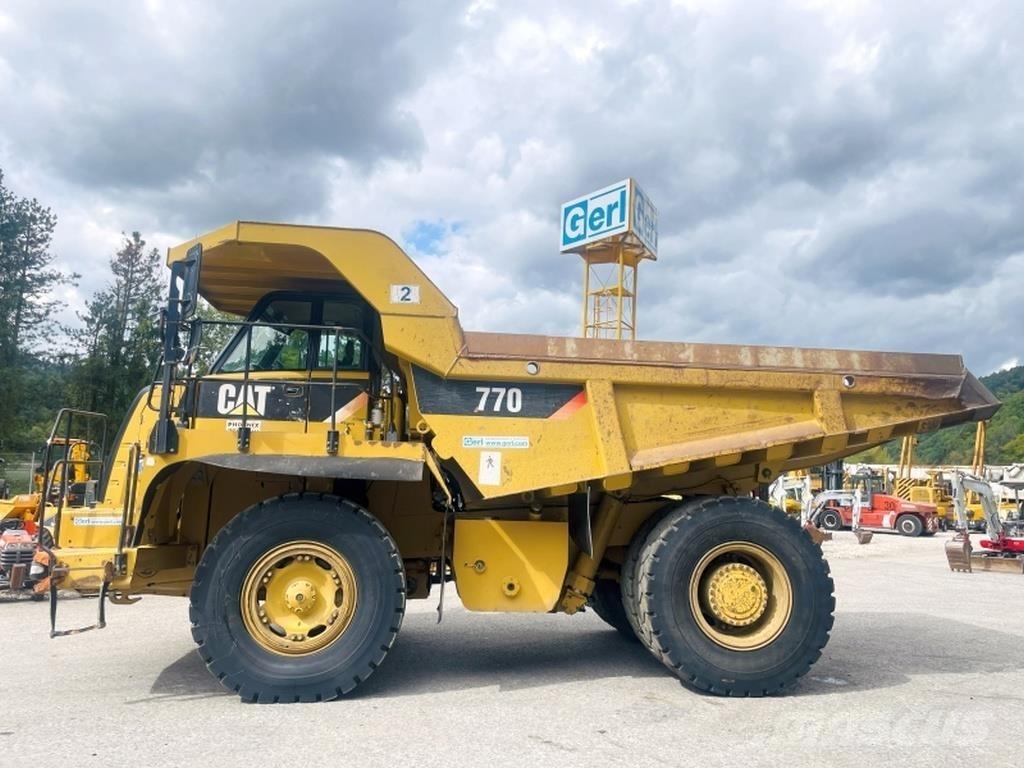 CAT 770 Knik dumptrucks
