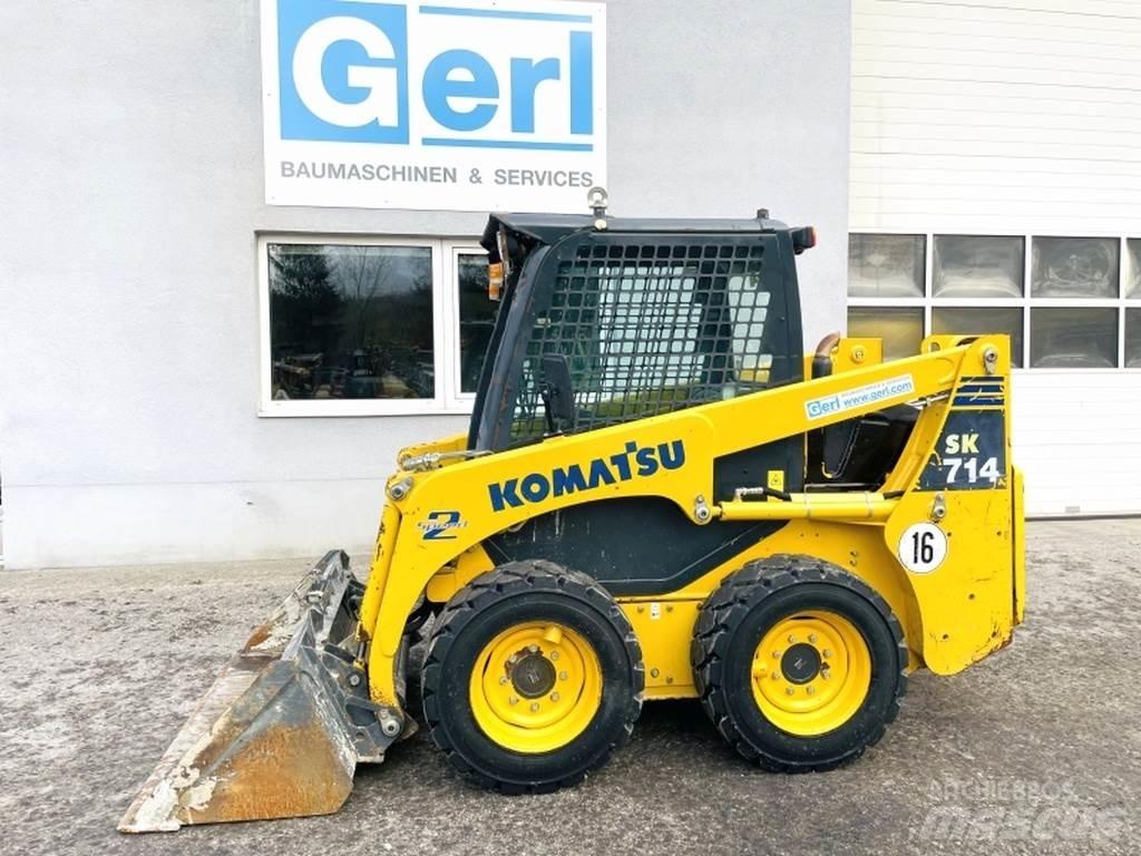 Komatsu SK714 Schrankladers