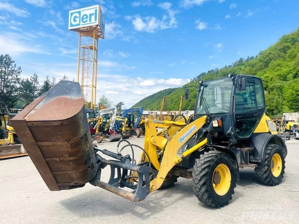 Komatsu WA80-6 Wielladers