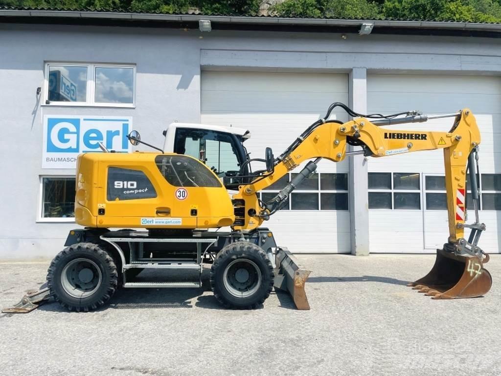 Liebherr A910 Compact Wielgraafmachines