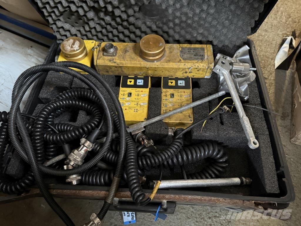 Volvo ABG P 6870 C Asfaltafwerkmachines