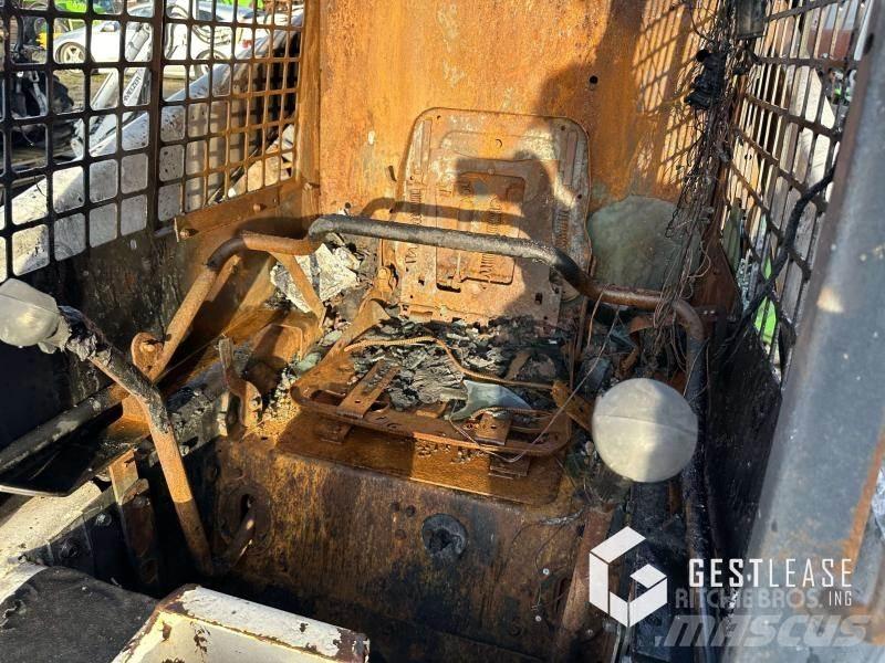 Bobcat 853 Miniladers
