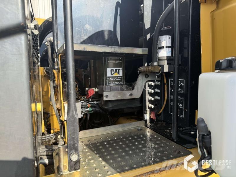 CAT M313D Wielgraafmachines