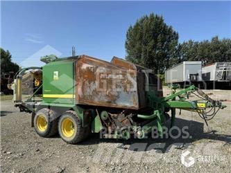 John Deere 744 Wikkelaars