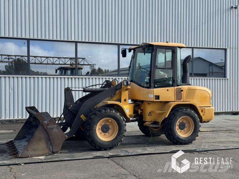 Volvo L30G Wielladers