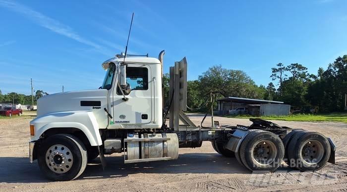 Mack CHU613 Bouw - Overige