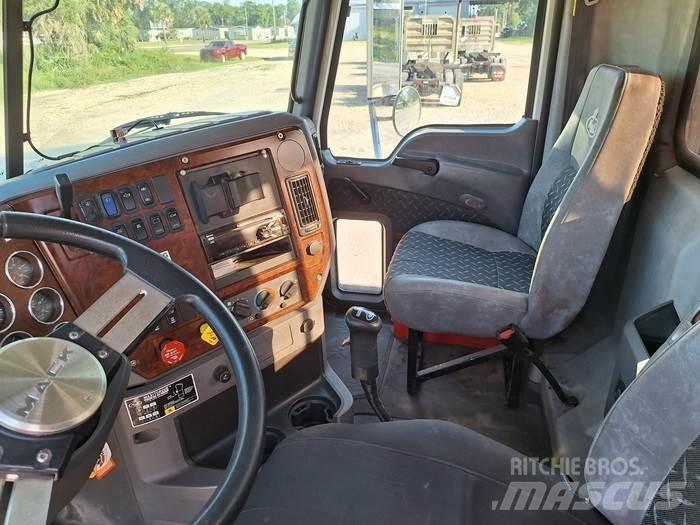 Mack CHU613 Bouw - Overige