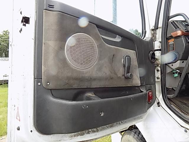 Volvo VNM Chassis met cabine