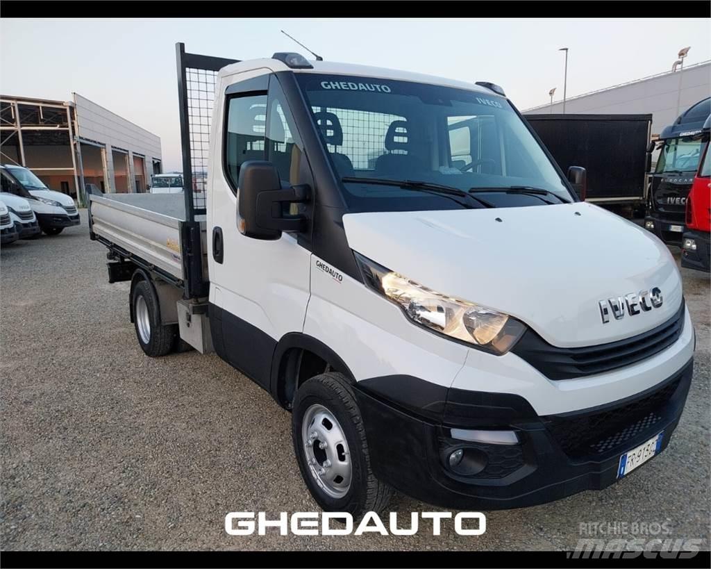 Iveco 35C14 Gesloten opbouw