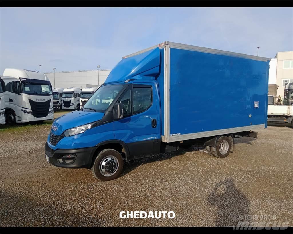 Iveco 35C16 Gesloten opbouw