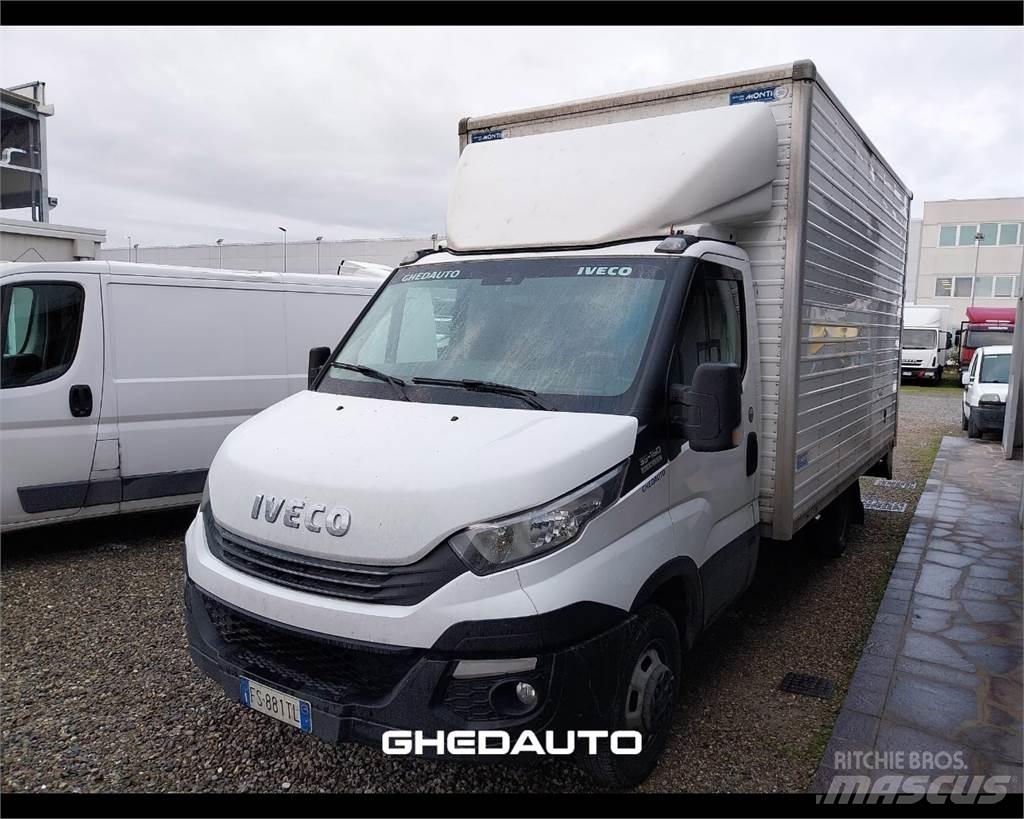 Iveco 35C18 Gesloten opbouw