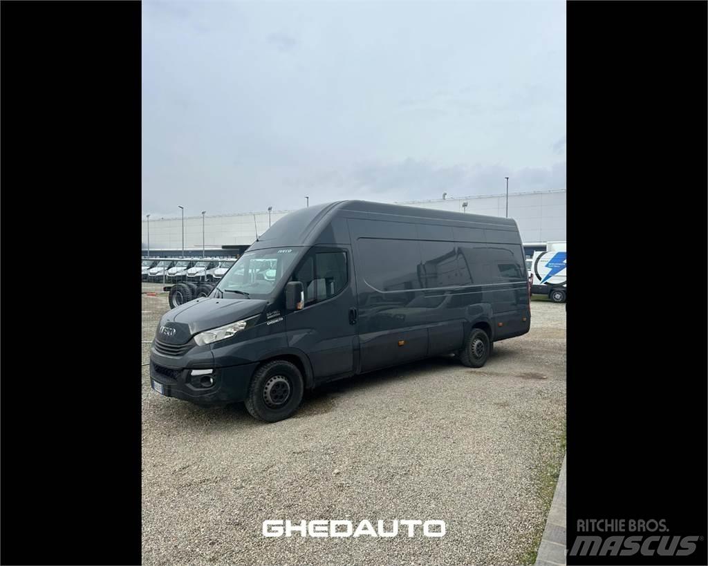 Iveco 35S16 Gesloten opbouw
