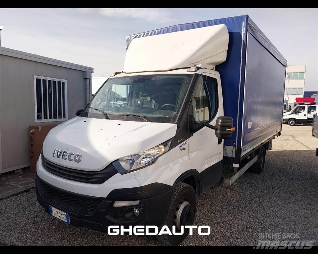 Iveco 65C15 Bakwagens met gesloten opbouw
