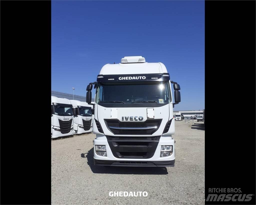 Iveco AS260S48Y Bakwagens met gesloten opbouw