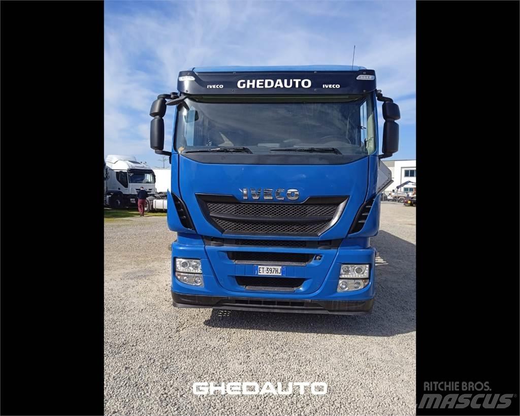 Iveco AS260S48Y Bakwagens met gesloten opbouw