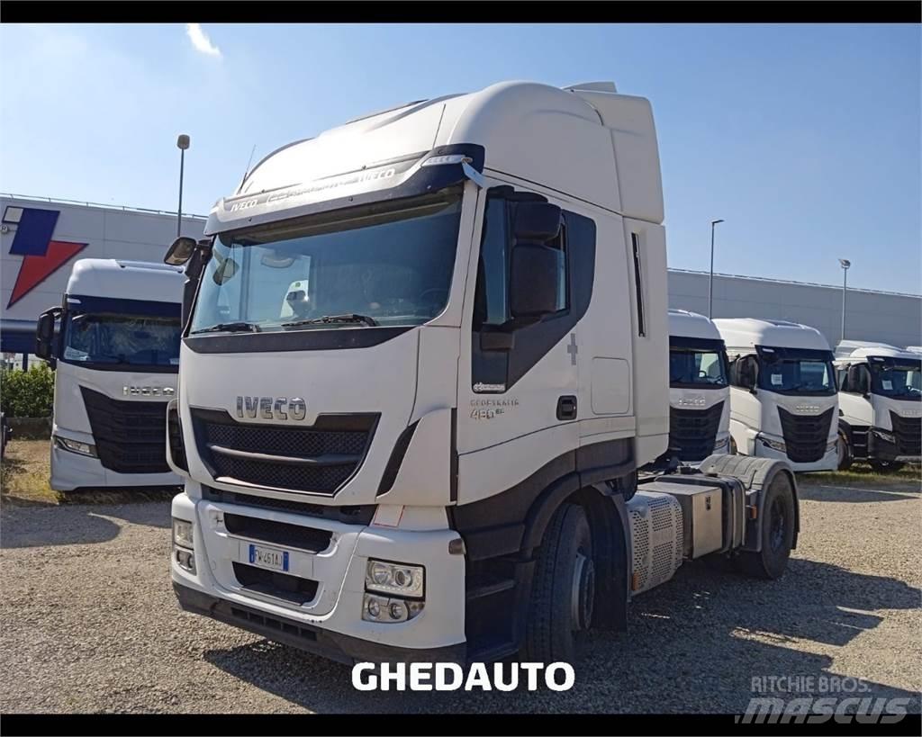 Iveco AS440S48 Bakwagens met gesloten opbouw