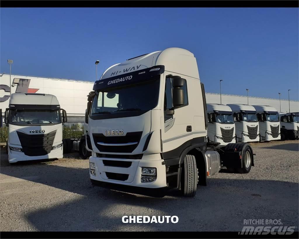 Iveco AS440S48T/P Bakwagens met gesloten opbouw