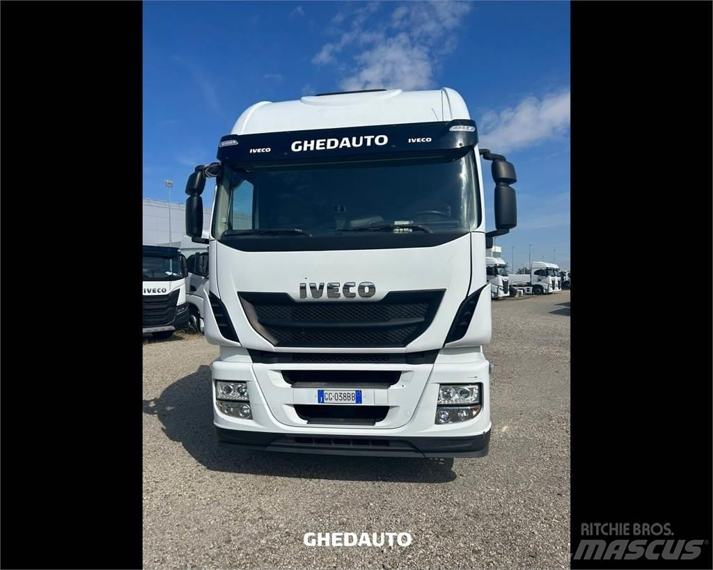Iveco AS440S48T/P Bakwagens met gesloten opbouw