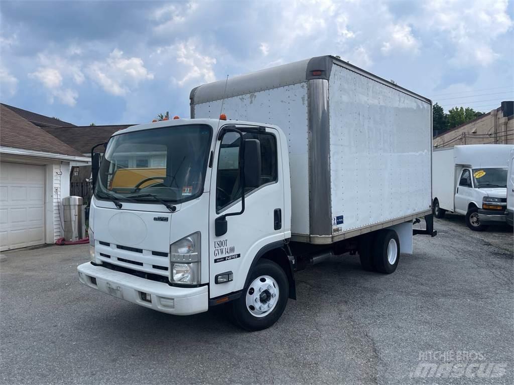 Isuzu NPR Bakwagens met gesloten opbouw